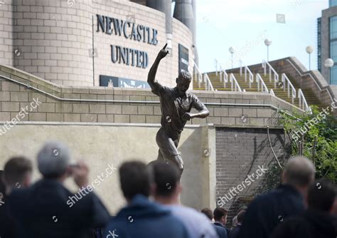 Alan Shearer Statue Unveiled St James Editorial Stock Photo - Stock ...