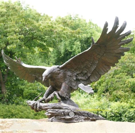 Eagle Sculpture in Bronze for Outdoor Art Decoration - Aongking Sculpture