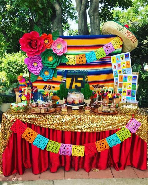 Pin en Decoracion fiesta mexicana