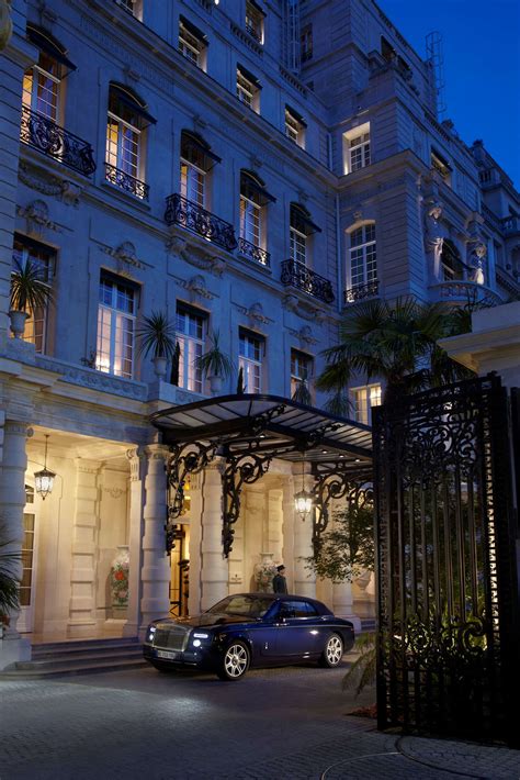 Shangri-La Hotel Paris Expert Review | Fodor’s Travel