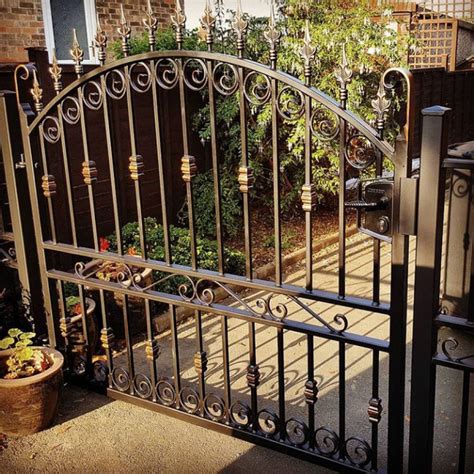 Scroll And Bar Decorated Entrance Single Wrought Iron Gate custom ironwork