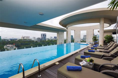 Central Palace Hotel Pool: Pictures & Reviews - Tripadvisor