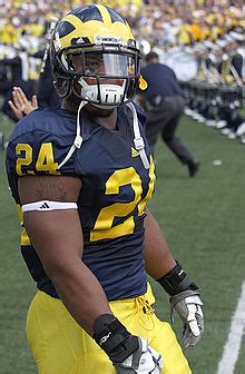 Winged football helmet - Wikipedia