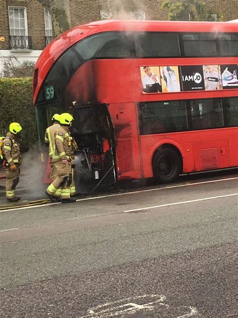 Dramatic pictures show London bus ravaged by fire in Kennington - MyLondon