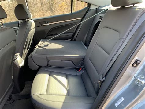 2019 Hyundai Elantra: 75 Interior Photos | U.S. News