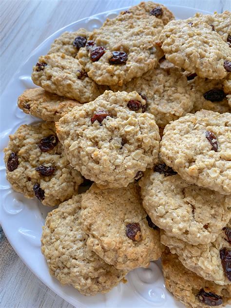 20 Minute Soft Baked Oatmeal Raisin Cookies – Peanut Butter and Jilly