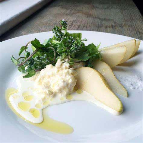 You'll Enjoy This Simple & Clean Homemade Stracciatella Salad — Randwiches | Delicious deserts ...