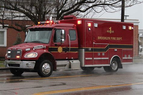 Brooklyn Fire Department Freightliner Ambulance | Ambulance, Emergency ...