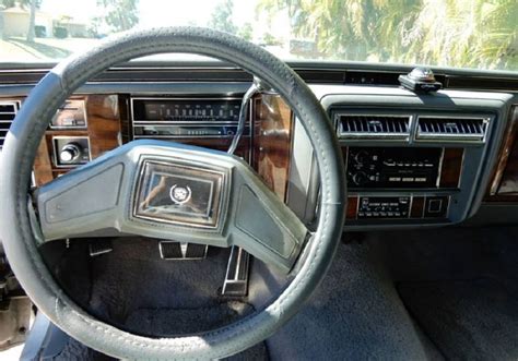 Cadillac Brougham 1989 - Cars evolution