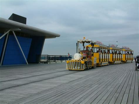 Southport Pier © Gerald England cc-by-sa/2.0 :: Geograph Britain and Ireland