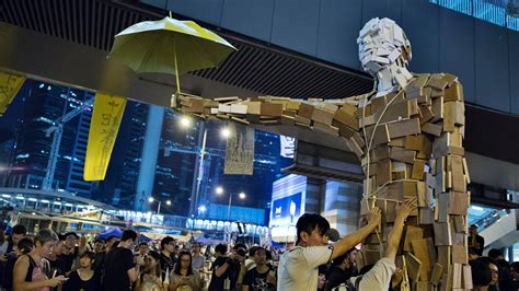 Keeping Hong Kong Protest Art Alive Means Not Mothballing It - The New York Times