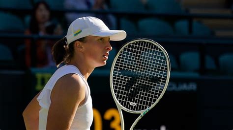 Wimbledon 2022: Iga Swiatek Advances With Win Over Lesley Pattinama Kerkhove