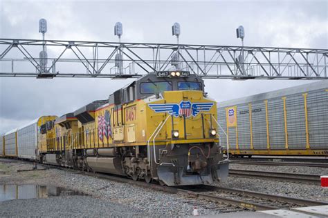 Tips for identifying modern diesel locomotives | ModelRailroader.com