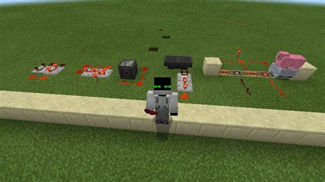 A guide to redstone: Comparator Redstone Clock | Minecraft Amino