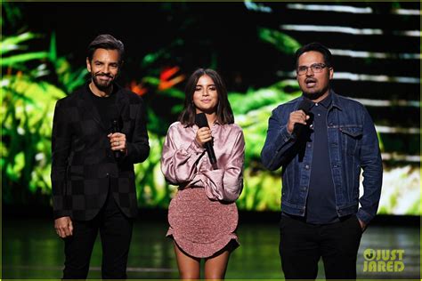 'Dora the Explorer' Cast Premieres Trailer at Kids' Choice Awards 2019 ...