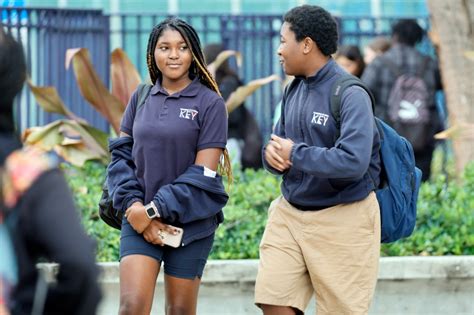 School uniforms could be required in Broward schools