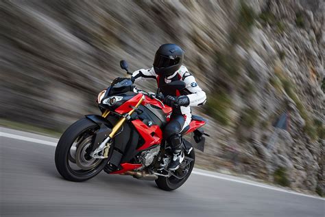 2016 BMW S1000R Review