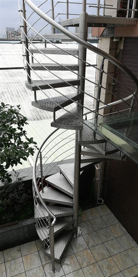 Industrial Exterior Metal Spiral Stairs - Buy Industrial Spiral Stairs,Metal Spiral Stairs,Metal ...