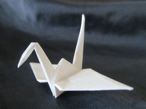 1000 White Paper Cranes White Origami Bird for Party Decor | Etsy in 2021 | Origami paper crane ...