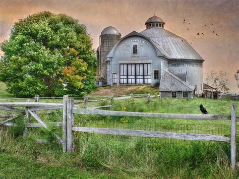 Round Barn Farm Photograph by Lori Deiter - Fine Art America