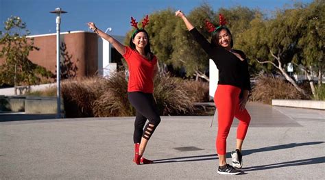 Christmas Dance Moves For Your Next Holiday Party - Hip Shake Fitness