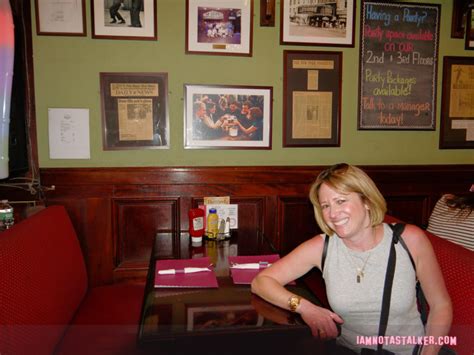 McGee’s Pub – The Inspiration for MacLaren’s on “How I Met Your Mother” – IAMNOTASTALKER