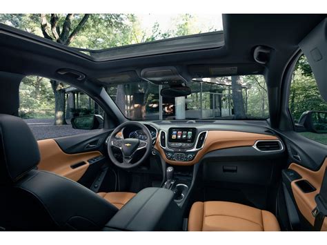 2023 Chevrolet Equinox: 137 Interior Photos | U.S. News