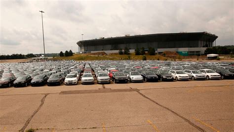 Explosion to kick off Pontiac Silverdome demolition