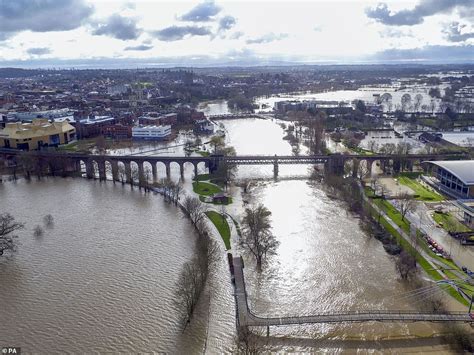 UK weather: Drone photos show devastating impact of floods in Worcestershire - ReadSector