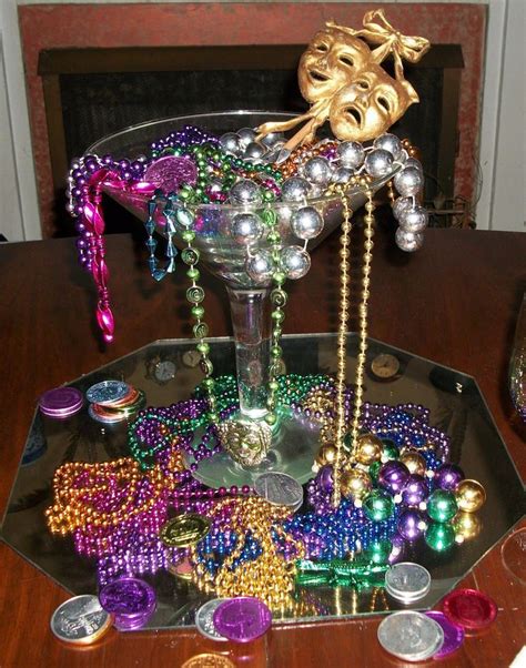 Best 25+ Mardi gras masks ideas on Pinterest | Mardi gras ... | Mardi gras party decorations ...