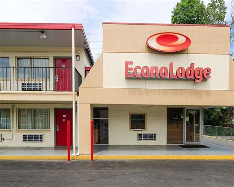 Econo Lodge North | Get the Best Accommodation Deal - Book Self-Catering or Bed and Breakfast Now!