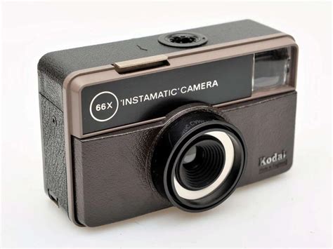 Vintage compact camera: Kodak 66x Instamatic camera - De Wit Cameras