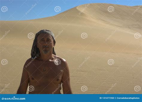 Nomads of the Desert Del Sahara Stock Photo - Image of dubai, eastern ...