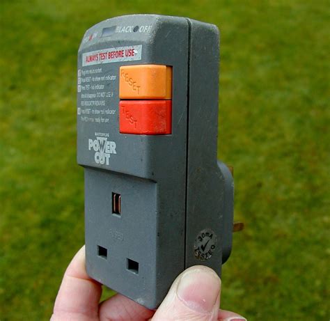 Prevent Electric Shock in Your Home and Garden (RCDs, GFCIs) | Electric shock, Electrical safety ...