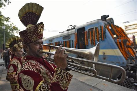 First Ramayana Express flagged off, passengers seek blessings from ‘Ram-Sita’ | Latest News ...