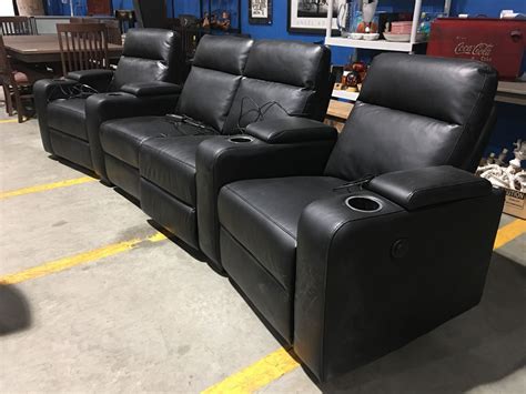 BLACK LEATHER 4-SEATER POWER RECLINING THEATRE SEATING SET