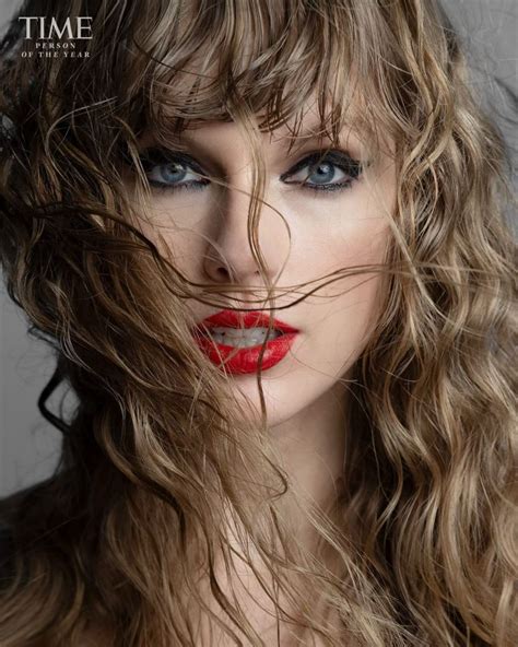 Taylor Swift comenzó su carrera desde que era muy chica y se hizo famosa por su single "Tim ...