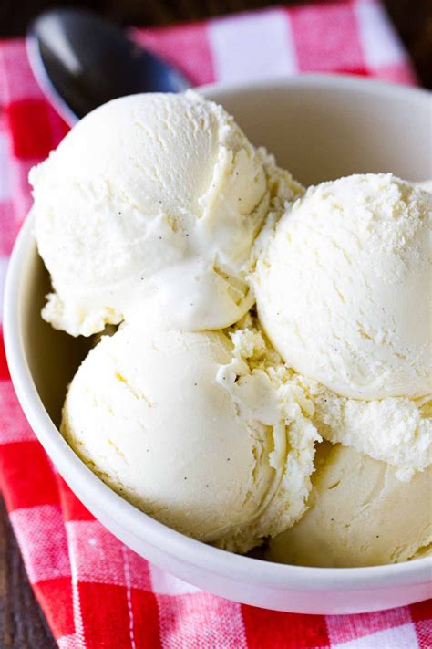 You can’t go wrong with a classic! This Homemade Vanilla Ice Cream ...