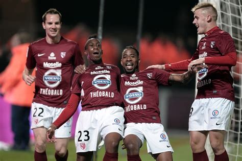 Ligue 2 : Metz sacré champion, Lens sur la voie royale