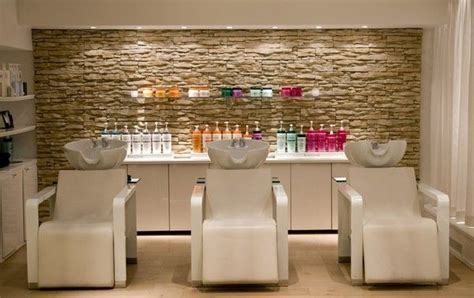 Impressive Small Beautiful Salon Room Design Ideas 34 | Hair salon ...