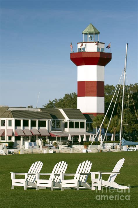 Hilton Head Island Lighthouse Photograph by Dustin K Ryan