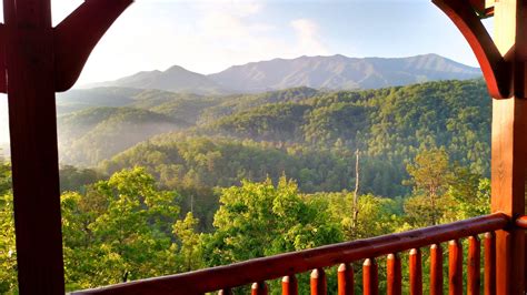 6 Reasons to Stay at Gatlinburg Falls Resort - Bloggy Moms Magazine