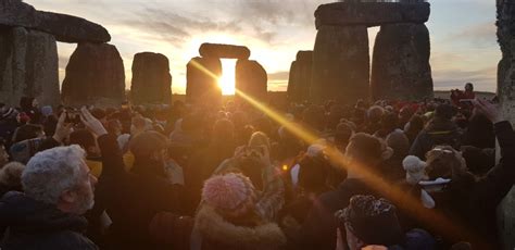 Stonehenge Winter Solstice 2020 – LIVE STREAM | Stonehenge Stone Circle ...