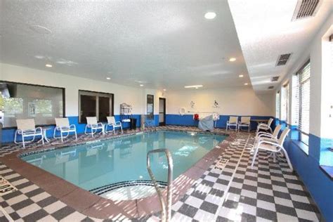 Budget Hotel in Marshall (MI) : Holiday Inn Express Marshall Marshall (MI) United States - The ...