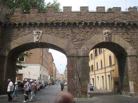 Rome the Second Time: The Vatican Walls: Where Fascism Meets ...