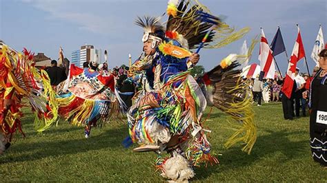 Mi'kmaq pride shown at Halifax powwow - Nova Scotia - CBC News