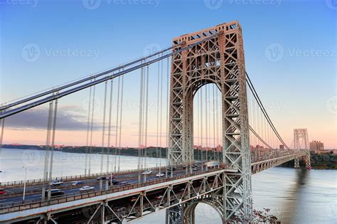 George Washington Bridge 8335379 Stock Photo at Vecteezy