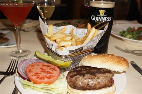 Restaurant and Sports Bar | Home | Wantagh Inn | Wantagh