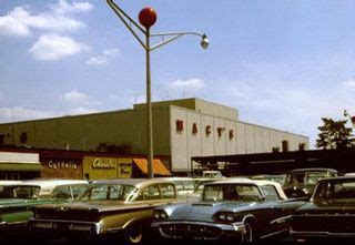 Macy's roosevelt field-1965 | Roosevelt field, Shopping center, Paramus