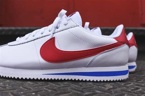 empfehlen Chip Geben nike cortez red leather Nervenzusammenbruch ...